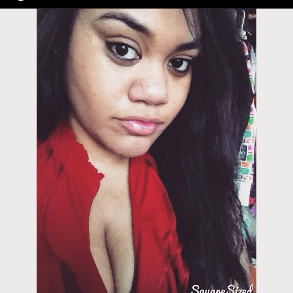 Meet your Posher, Sina